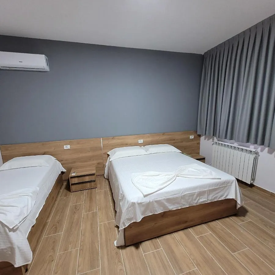 Hotel Erandi Rinas 3*,  Albania
