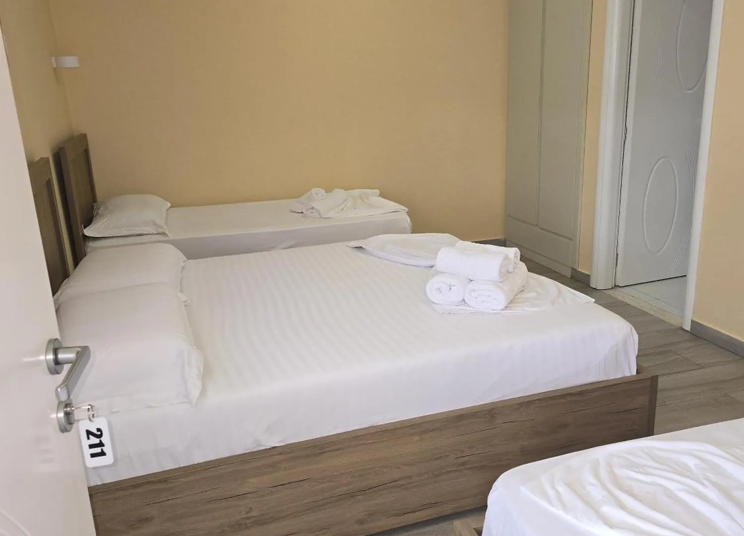 Hotel Erandi Rinas 3*,