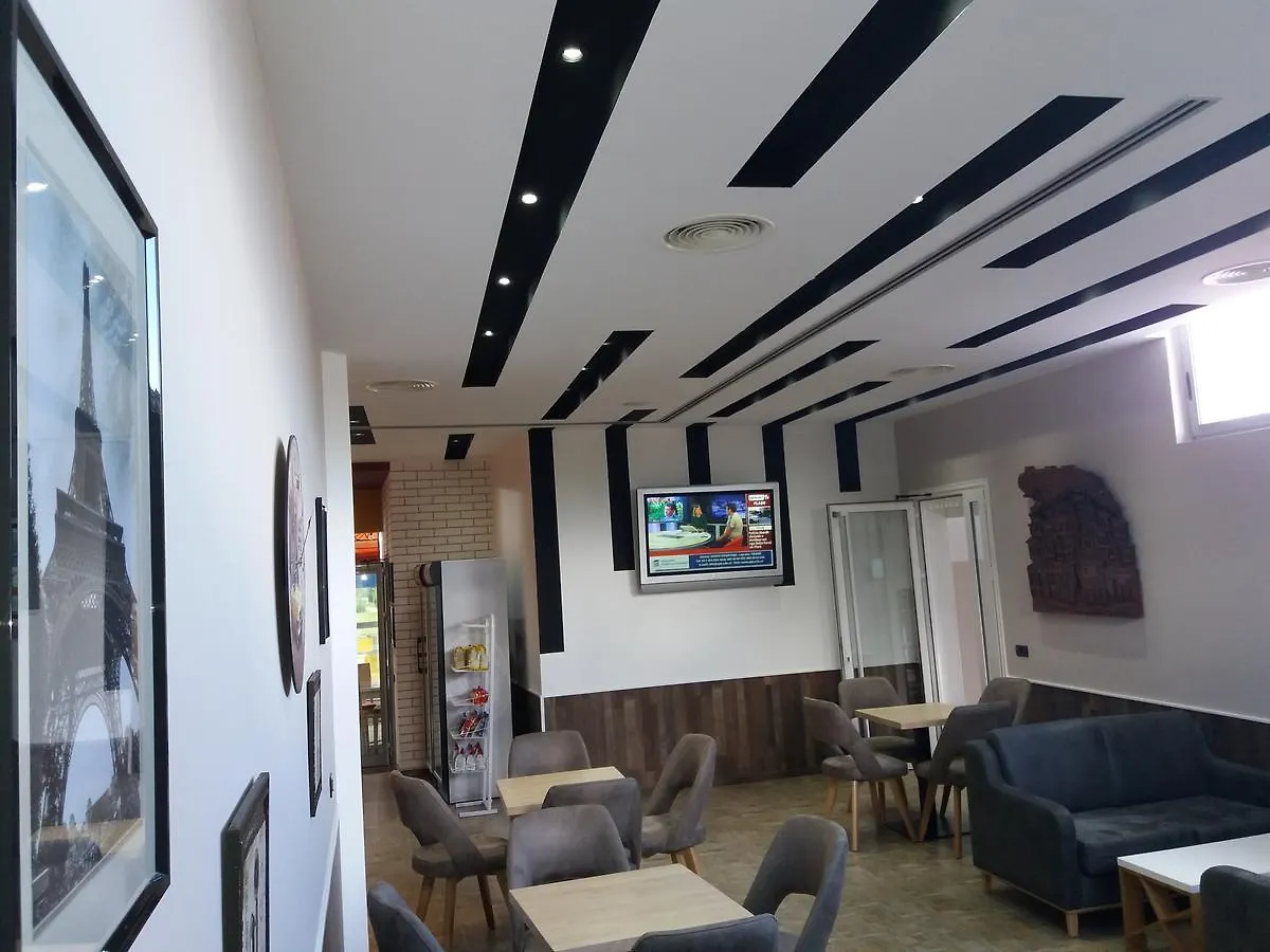 ***  Hotel Erandi Rinas Albania