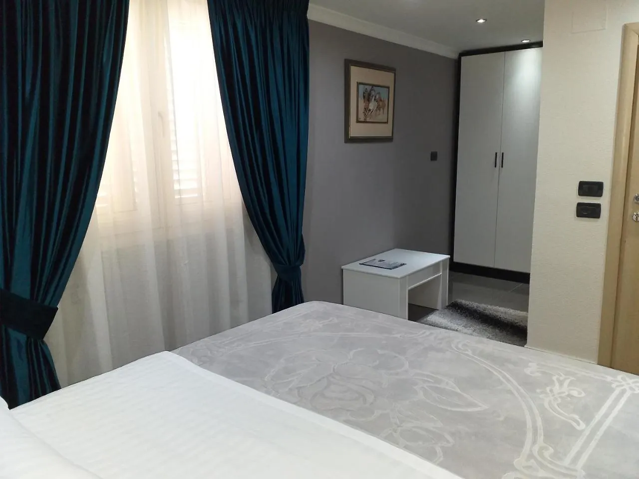 Hotel Erandi Rinas
